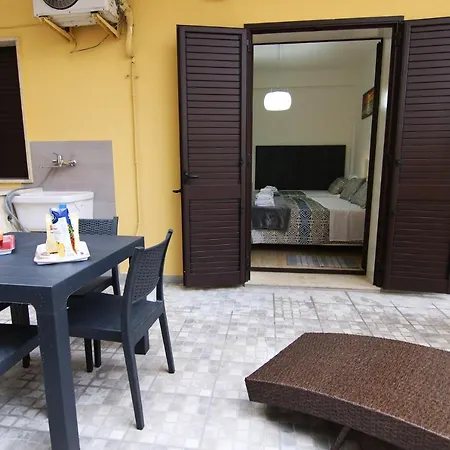 Apartment Monolocali Del Vico *
